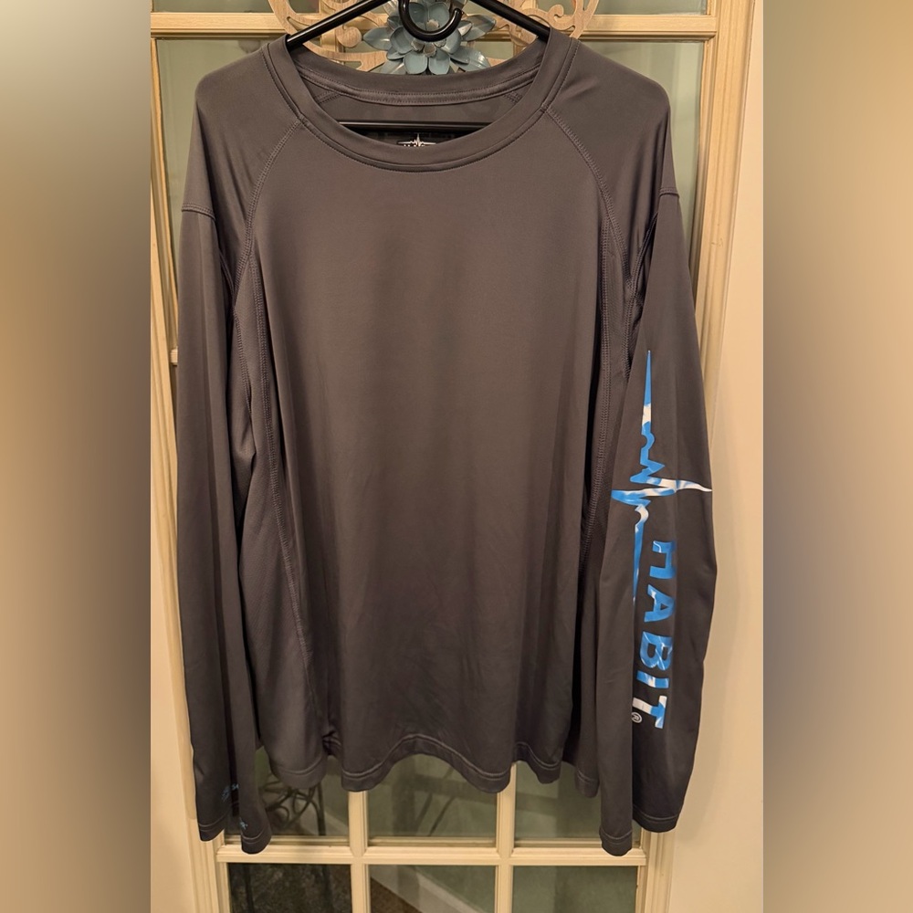Habit Men's Gray Long Sleeve Tee